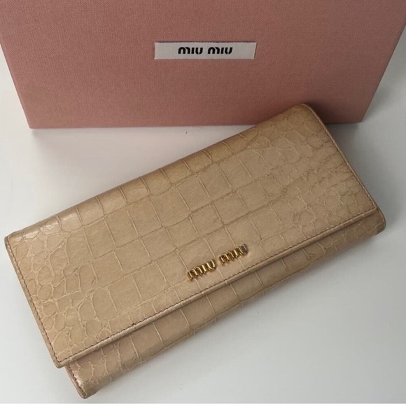 Miu Miu Long Crocodile Cream Double Snap Leather Wallet BagPurse Chain Box